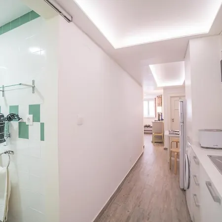 Heart Of Bairro Alto Ground Floor Apartment Lissabon